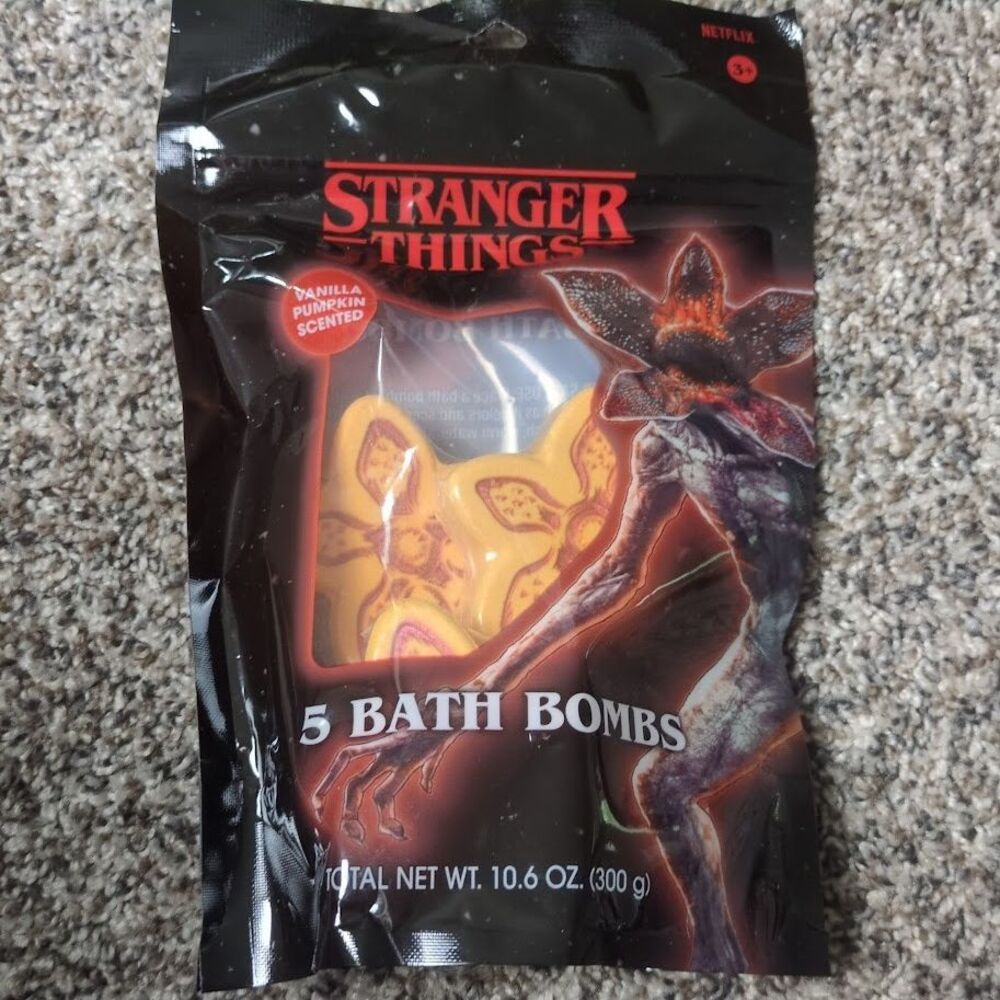 Stranger Things Vanilla Pumpkin Scent Star Bath Bombs 5-Pack New Sealed